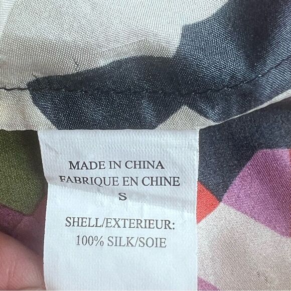 Theory Women’s Navy Blue 100% Silk Colorful Geometric Top Blouse Sz S - Picture 6 of 7